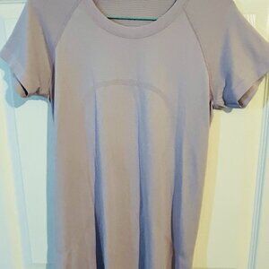lululemon athletica Swiftly Tech Short Sleeve 2.0 Liliac Ether (Almost new)
